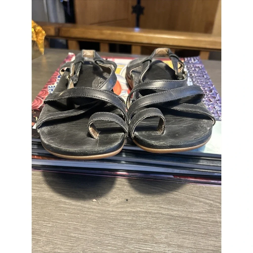 Chaco All Leather Sandals Toe Loop Strappy Buckle Sandals Shoes Sz 8 - Picture 14 of 14